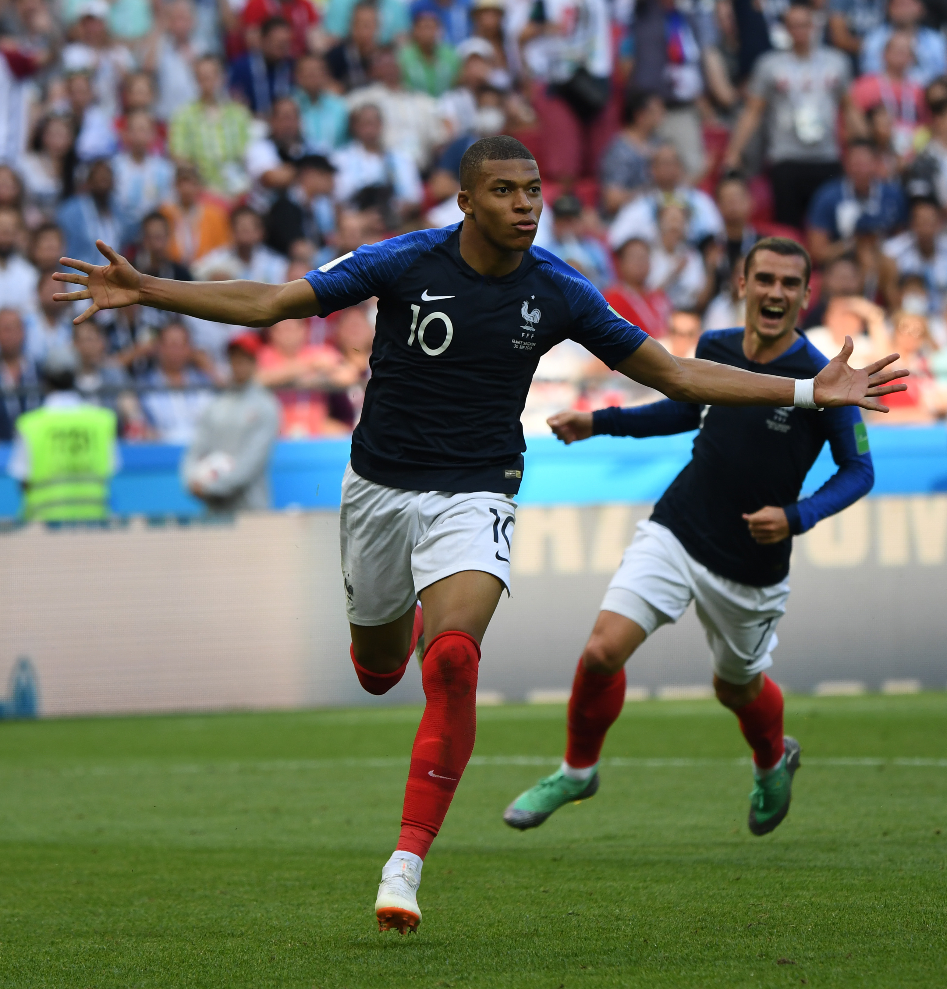 切尔西锋线低迷成最大隐患（蓝军锋线疲软成头号隐患）