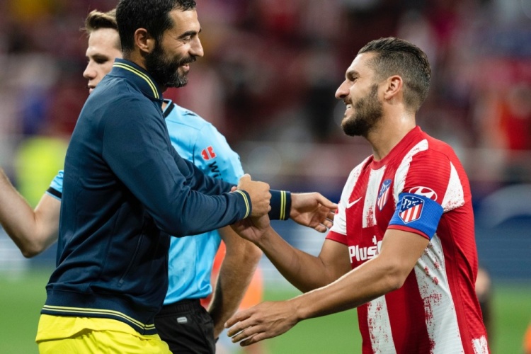 有猫腻？詹俊：3个东道主全部上上签 2大死亡之组 小组赛5大看点（巧合还是安排？詹俊评：三东道主皆获上上签 两大死亡之组 小组赛五大看点）