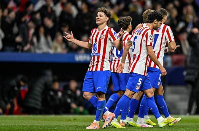 掘金末节爆发约基奇独揽三双（掘金末节发力，约基奇豪揽三双）