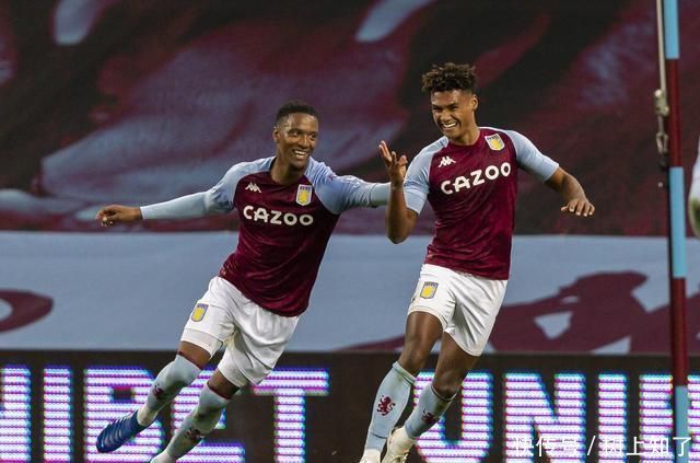 翻新太贵，维罗纳市长托马西提出把维罗纳现主场直接拆除再重建（因翻新成本过高，维罗纳市长托马西建议拆除现有主场并重建）