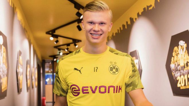 U17亚洲杯战报：帅惟浩双响，万项传射，中国4-0巴林（U17亚洲杯：中国4-0击败巴林，帅惟浩梅开二度，万项传射建功）