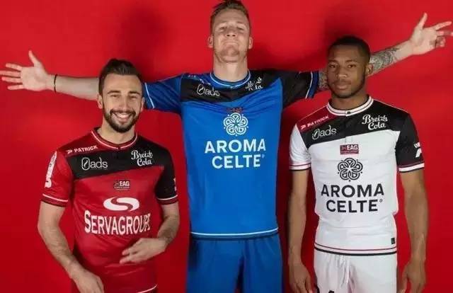 寒冰射手！萨格斯半场9中0仅得2分，邓罗7中1（手感冰凉！萨格斯半场9投全失仅2分，邓罗7投仅1中）