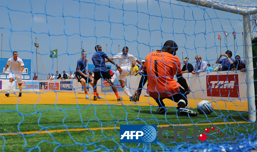 23.34岁，巴萨客战赫罗纳首发平均年龄创队史95年来最低纪录