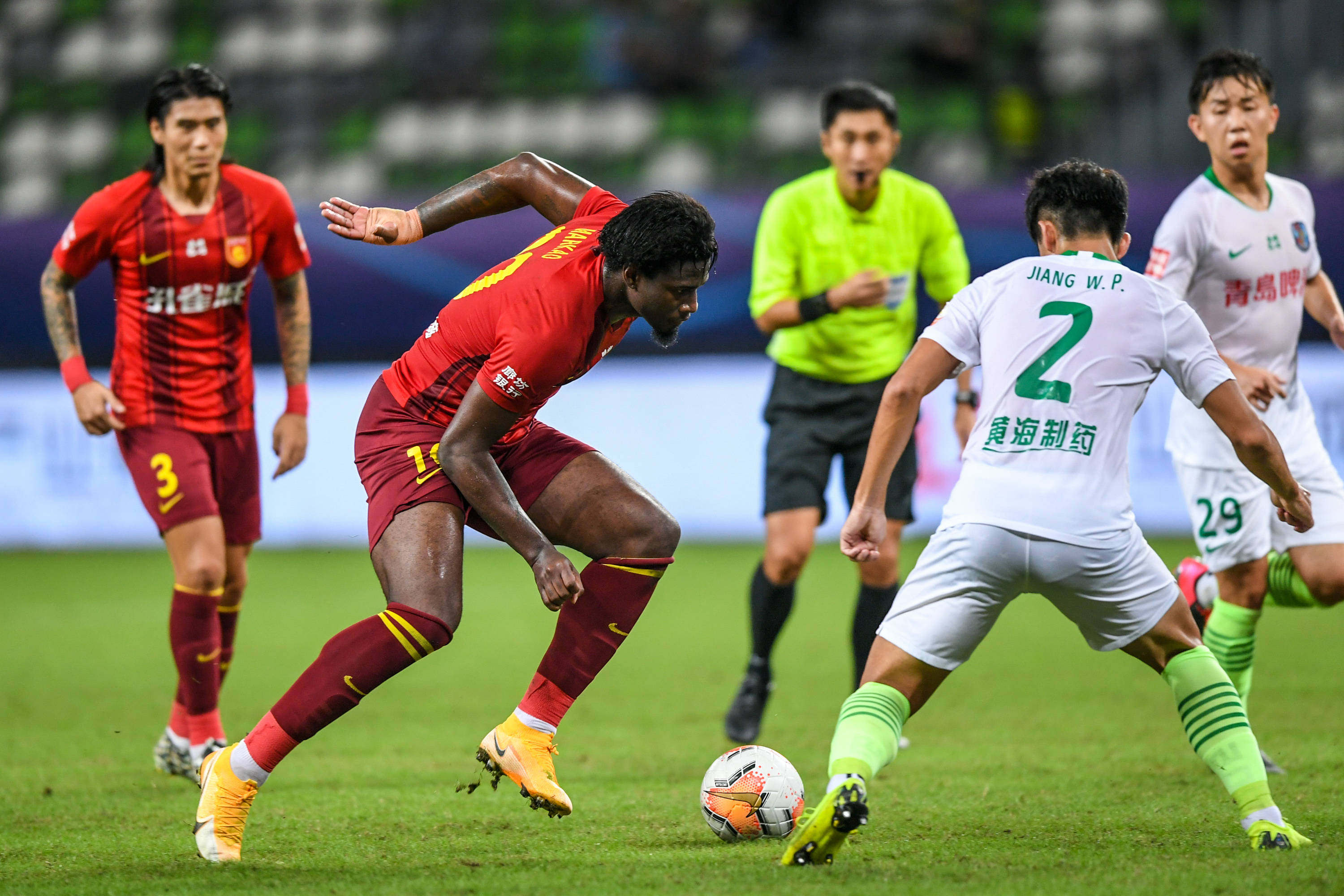 博努奇：我坚信加图索带领国家队走的是正确道路（博努奇：坚信加图索正带领国家队走上正确轨道）