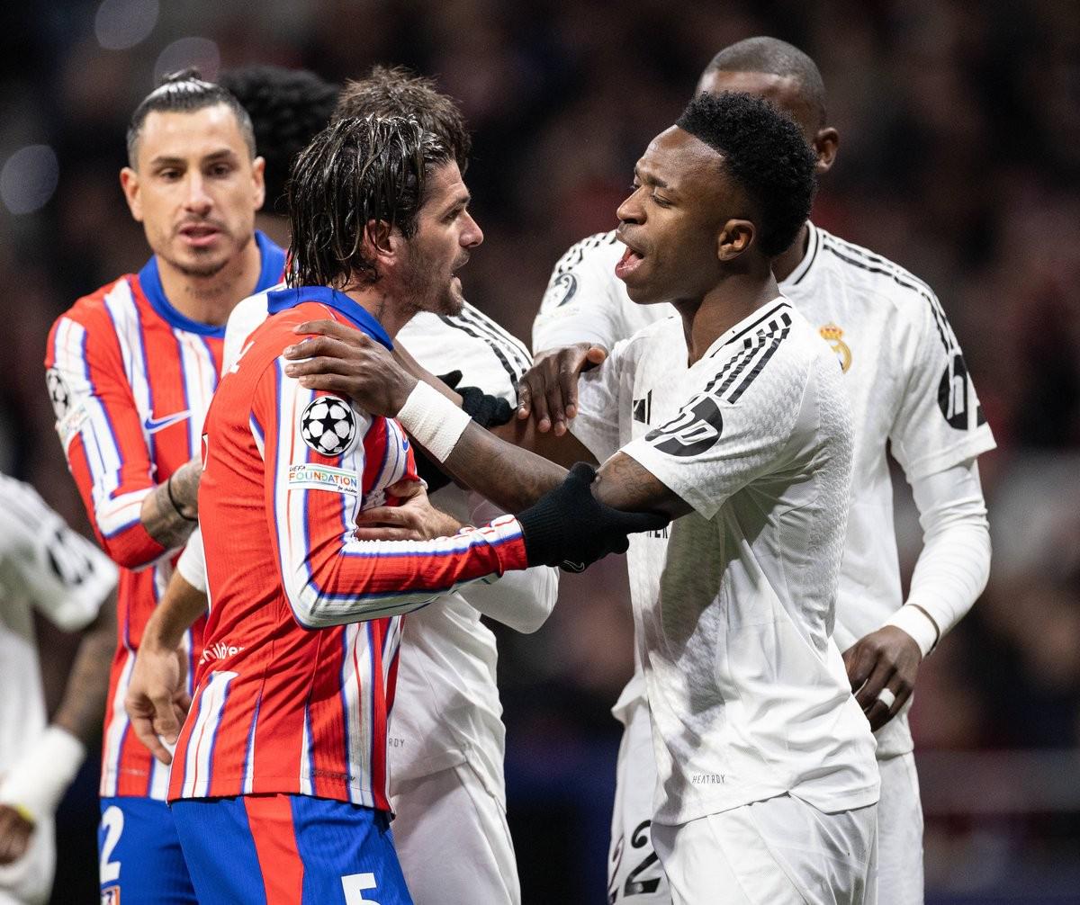 弗里克的历史巅峰：95年来最年轻的巴萨首发阵容震撼西甲（弗里克缔造95年来最年轻巴萨首发，震撼西甲）